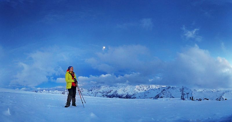 горы Лунный космосphoto preview