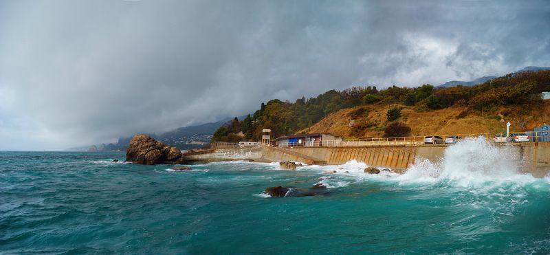 om zuiko 28/2 Алупка . Шторм на рассвете . фото превью