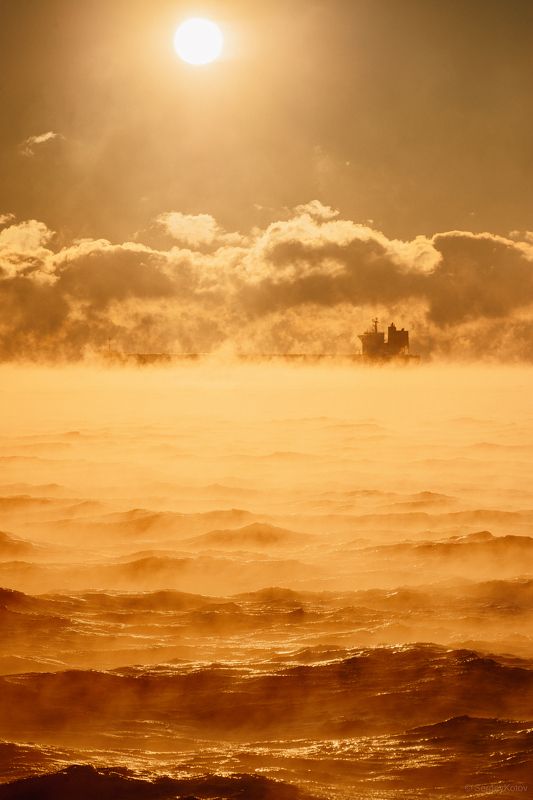 Туман на воде фото превью