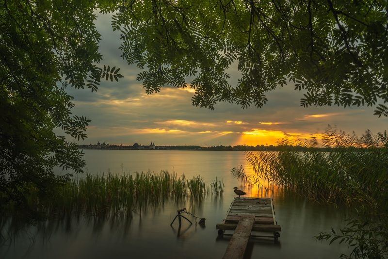 вологодская обл., кириллов, кирилло-белозерский монастырь, расссвет, сиверское озеро На рассветеphoto preview
