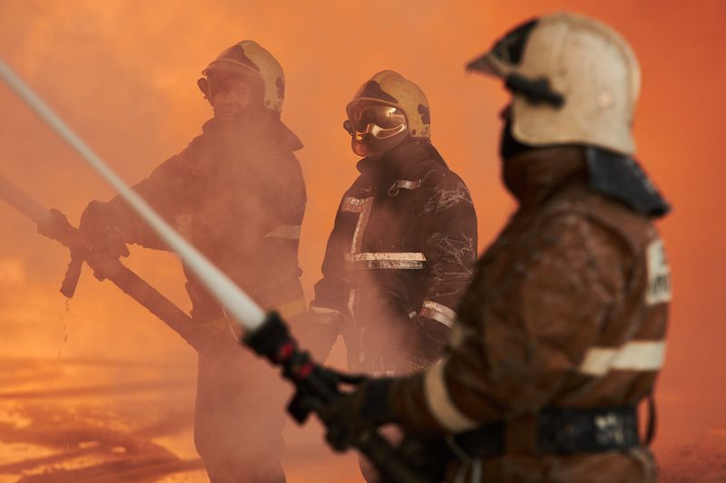 огонь, пожарные, emergency, help, save, мчс, fire, firefighter, rescue, rescuers, спасатели, дым, работа, brave photo preview