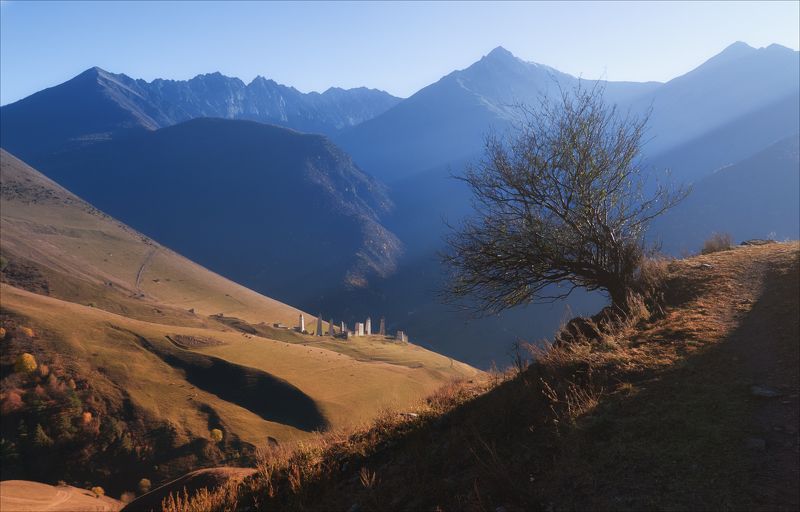 ингушетия, горы, осень, свет, дымка ***photo preview