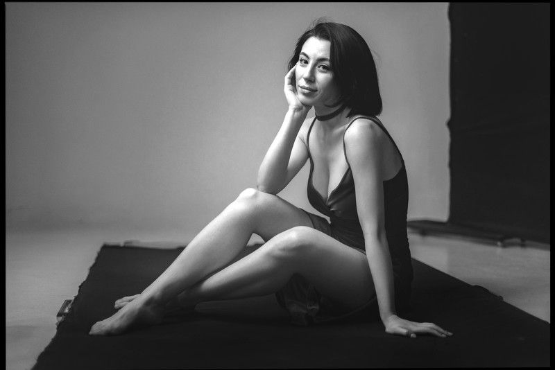 портрет, женский портрет, женская красота, девушка, чб, чернобелое, гламур, модель, model, glamur, portrait, bw, black and white Ленаphoto preview