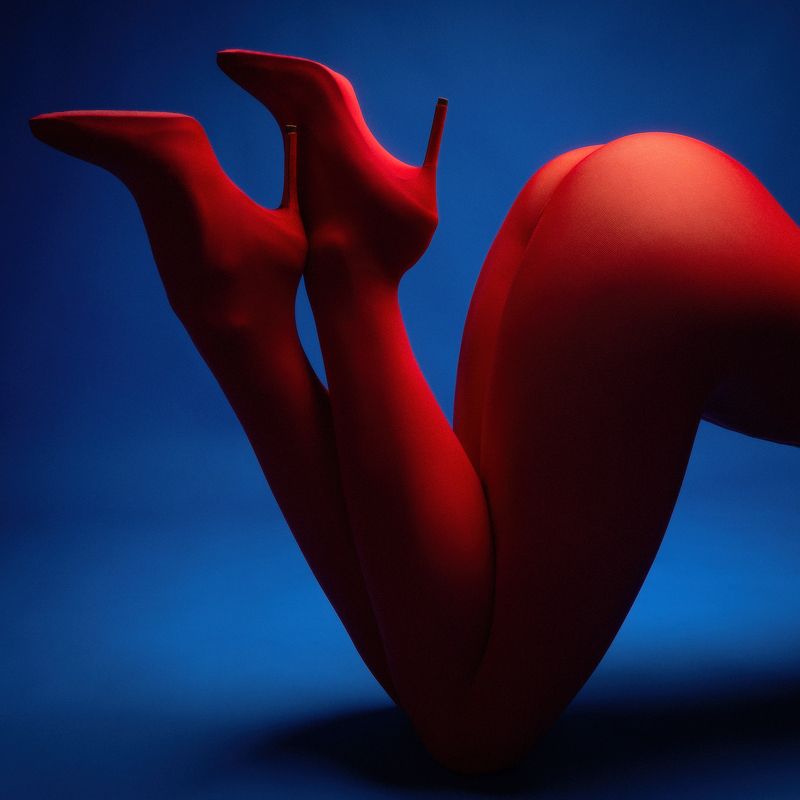 Red and Bluephoto preview