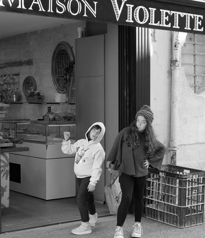 girls\' portraits  French Girlsphoto preview