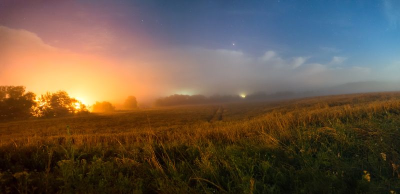 Туман в деревнеphoto preview