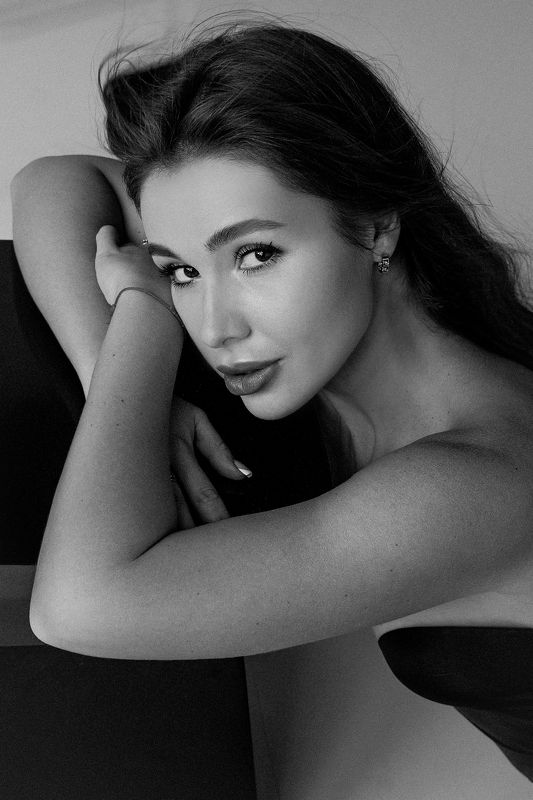 девушка,женский портрет, портрет, чб Алинаphoto preview