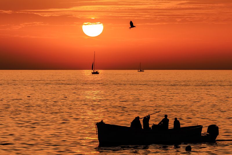 #море #закат #рыбаки #природа #сочи #краски #чайки Черноморские движенияphoto preview