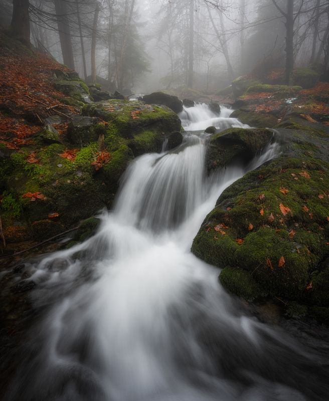 waterfall autumn fog  Late autumnphoto preview