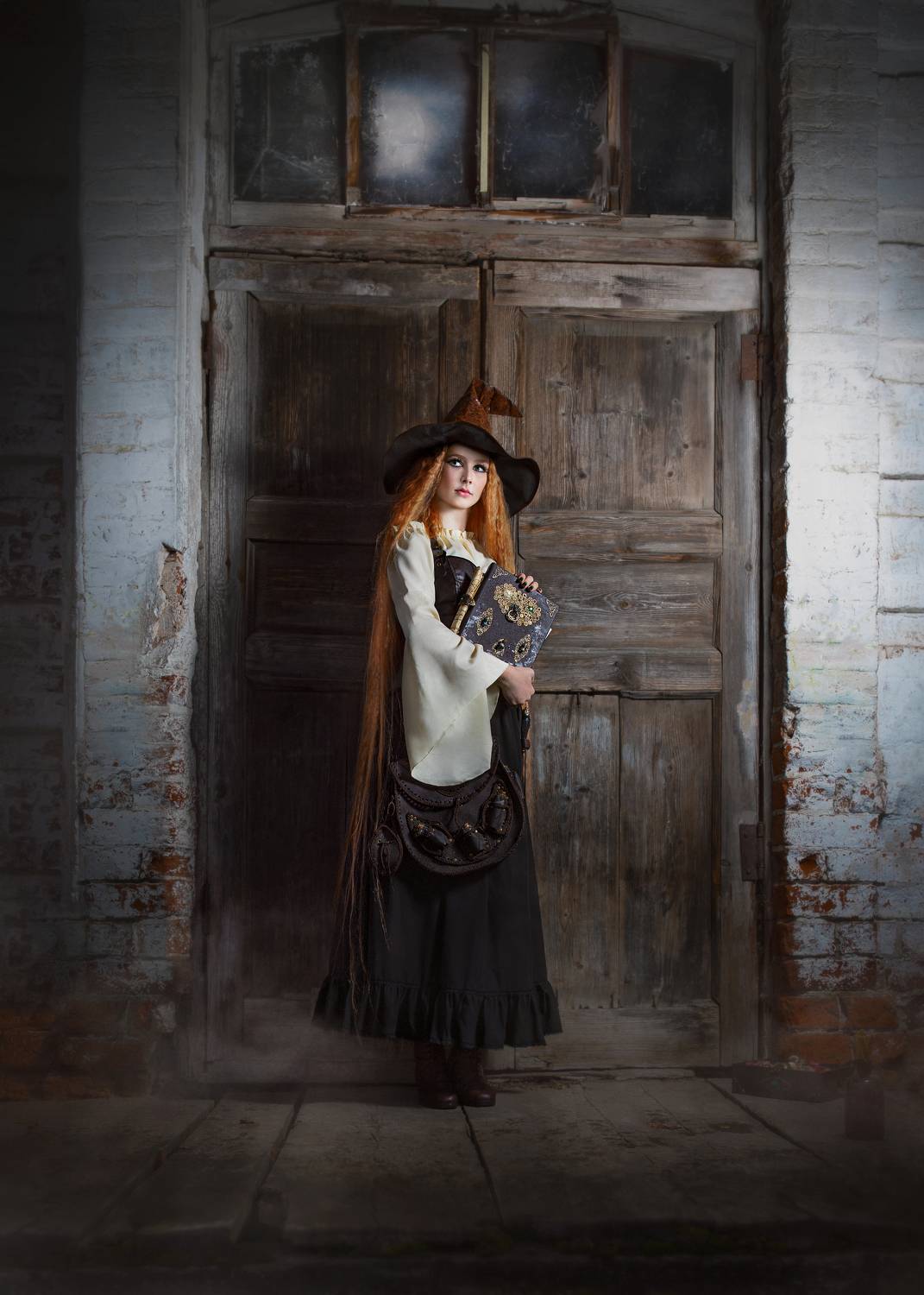 Ведьмочка по соседству. Автор: Дюдина Юлия фотограф юлия дюдина, фотограф нижний новгород, арт фотограф, волшебная фотосессия, фотосессия ведьма, фотосессия к Halloween, Дюдина Юлия