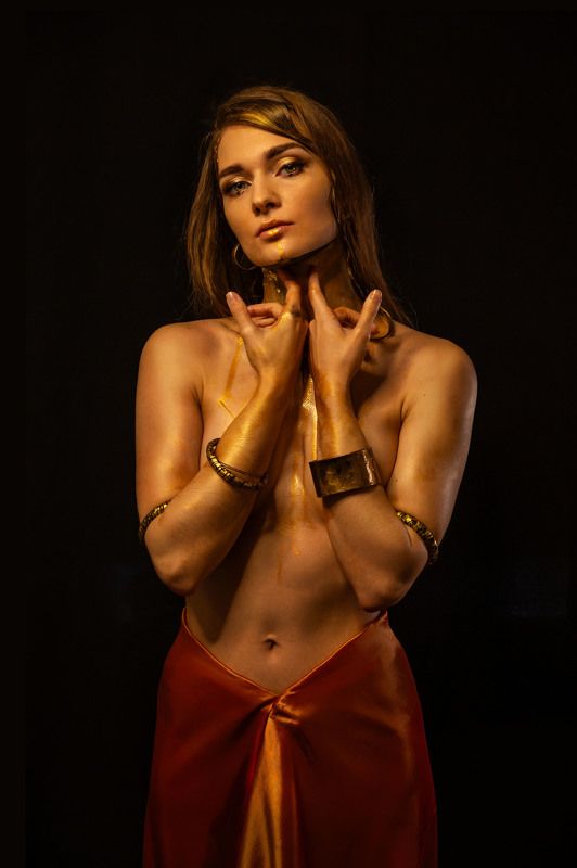 золото, восток, девушка в золотом goldenphoto preview