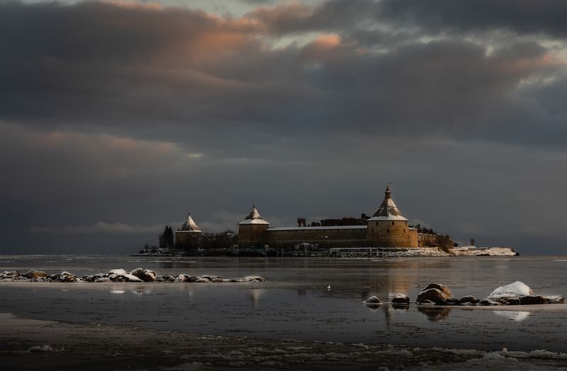 ленинградская область, шлиссельбург, крепость, орешек, нева, ладога, ладожское озеро Крепость Орешек фото превью