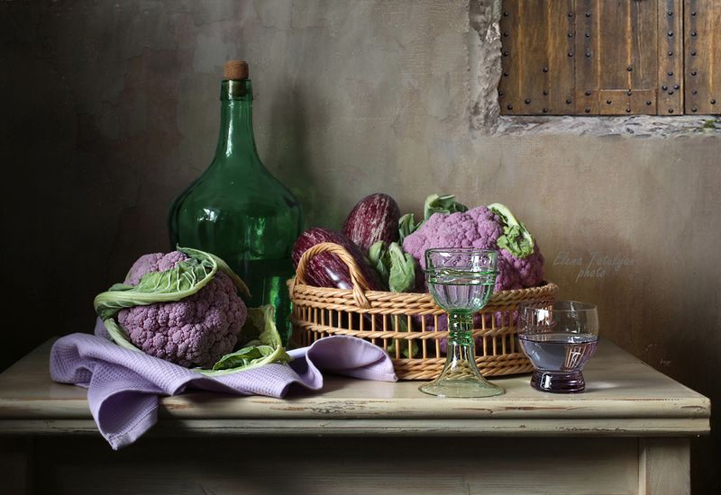 капуста, баклажаны, овощи Цветная капуста и баклажаныphoto preview