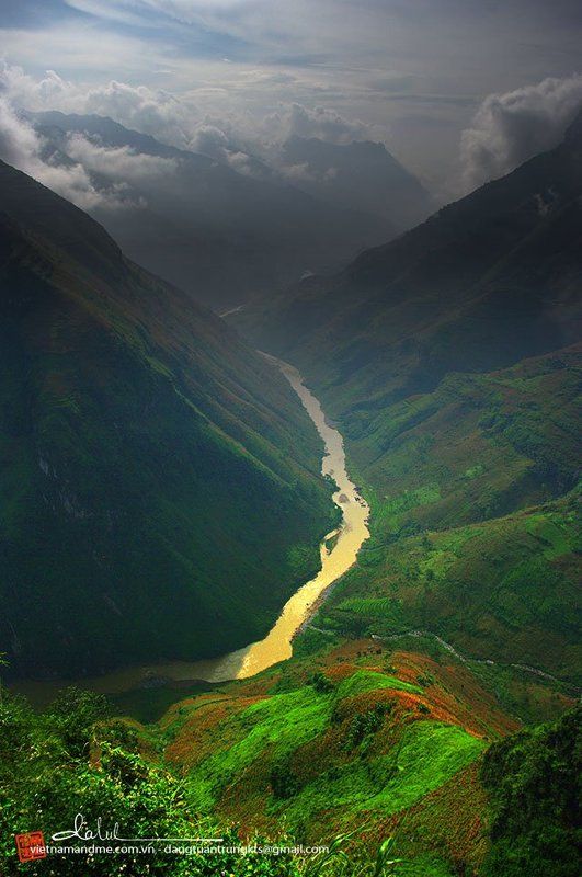 Dang Tuan Trung, Frank Dang Nho Que riverphoto preview