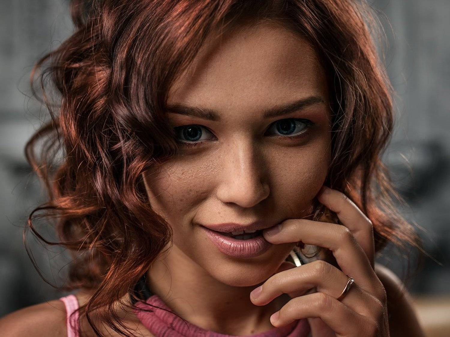 НАДЯ. Автор: Антипин Денис , Антипин Денис