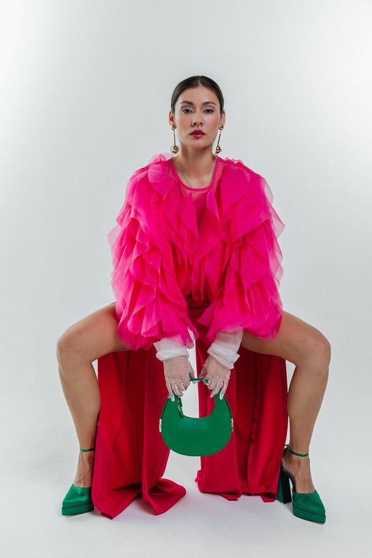 женский портрет, студийный портрет Женский портретphoto preview