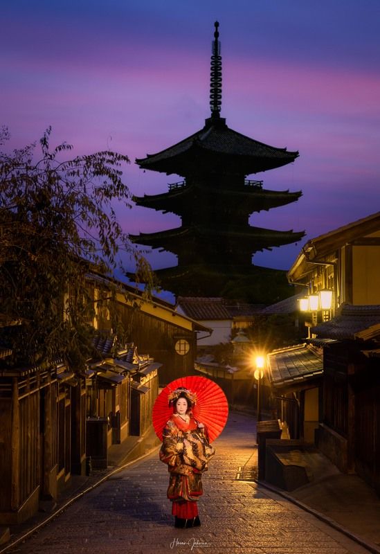 #kyoto #japan #autumn #temple In the quiet of the early Morning!!photo preview