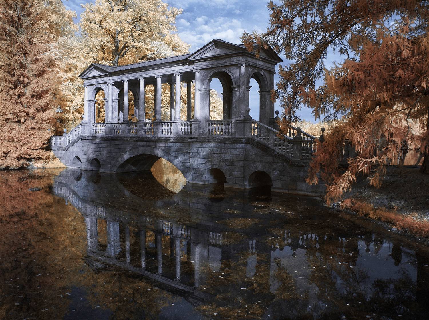 Мраморный мост в инфракрасном варианте.. Автор: Гобова Наталья инфракрасная фотография, фильтр 590nm., Гобова Наталья