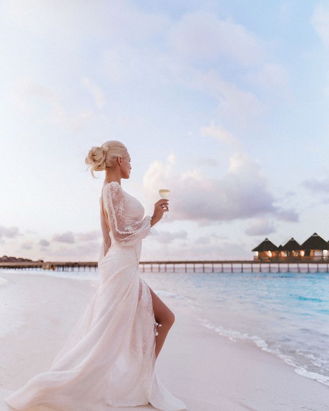 портрет,  На берегуphoto preview