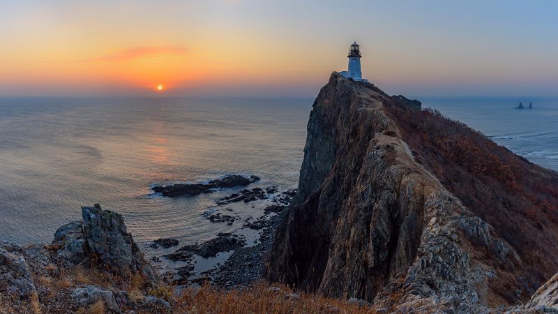 осень, море, восход, мыс бринера, два брата Маяк. Восходphoto preview