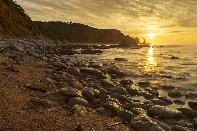 Рассвет, солнце, мыс, море Солнце взойдёт!photo preview