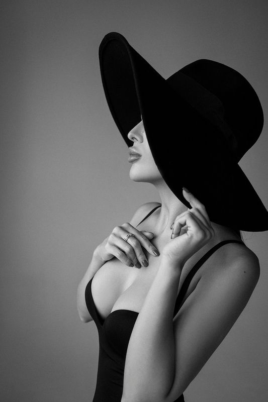 девушка,женский портрет, портрет, чб,шляпа,боди Алинаphoto preview