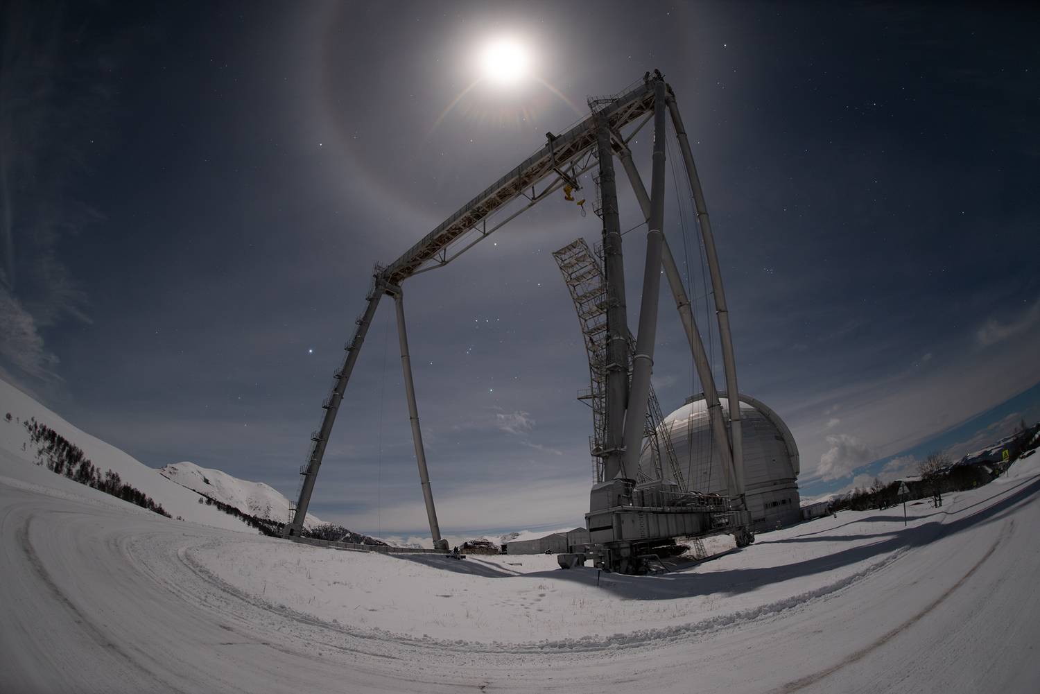 БТА лунной ночью. Автор: Кудашкина Ксения обсерватория, бта, луна, лунная ночь, астрономия, night, nightphotography, stars, longexposure, observatory, Кудашкина Ксения
