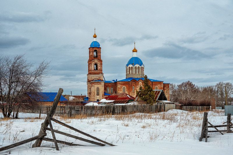 церковь, храм, деревня, купола, пейзаж, природа, провинция, село ***photo preview