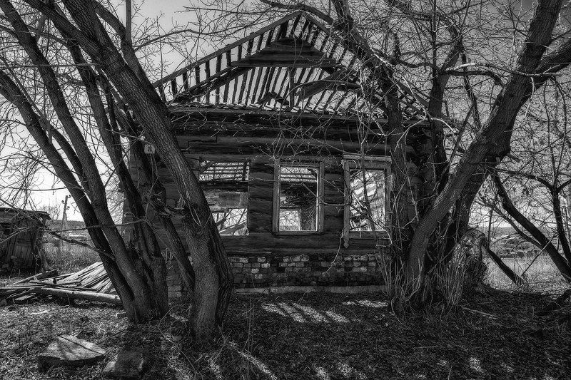 дом, деревня, провинция Скелетphoto preview