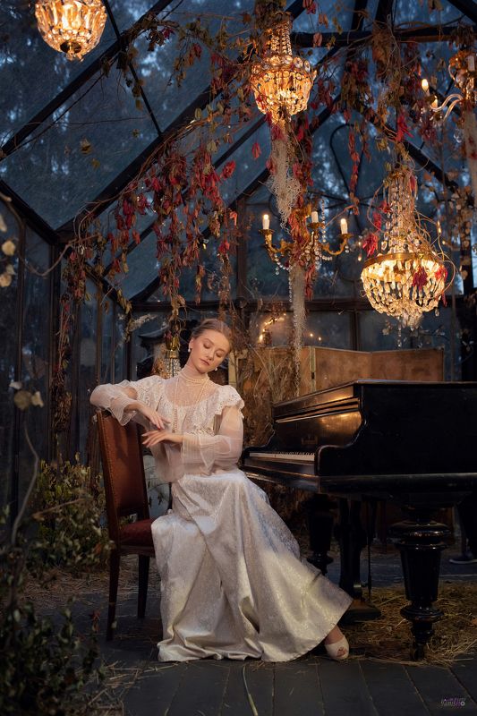 ретро, девушка, портрет, рояль, осень, Тургенев, артфото Звуки музыки фото превью