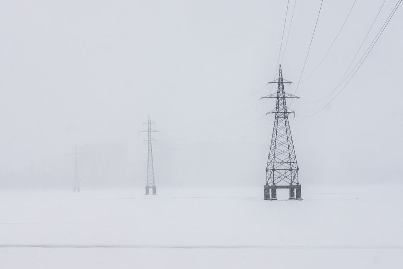 воронеж, город, метель, снег, зима, провода, электричество, свет, лэп Дорога светаphoto preview