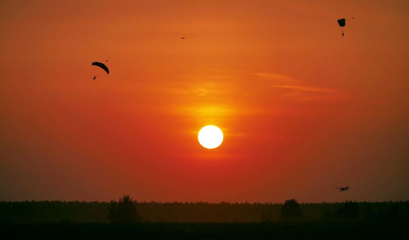 Закат над аэродромом.photo preview