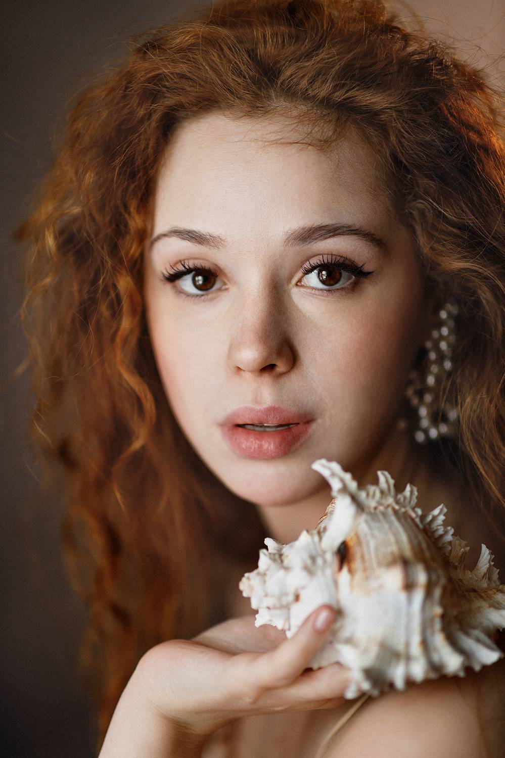 Рыжая, девушка, черные глаза, лицо, портрет, цвет, печать, ракушка, Ведмеденко Оксана