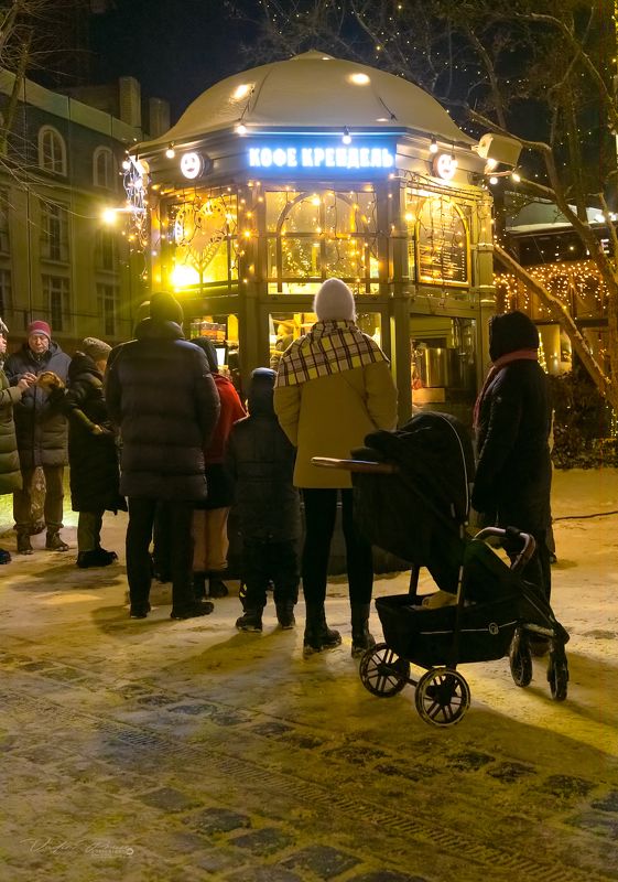 Зеленоградск, кафе, кофе, крендель, Россия, ночь, улица, позитив, город, фотография,Свирин Вадим «Зеленоградское кафе»photo preview