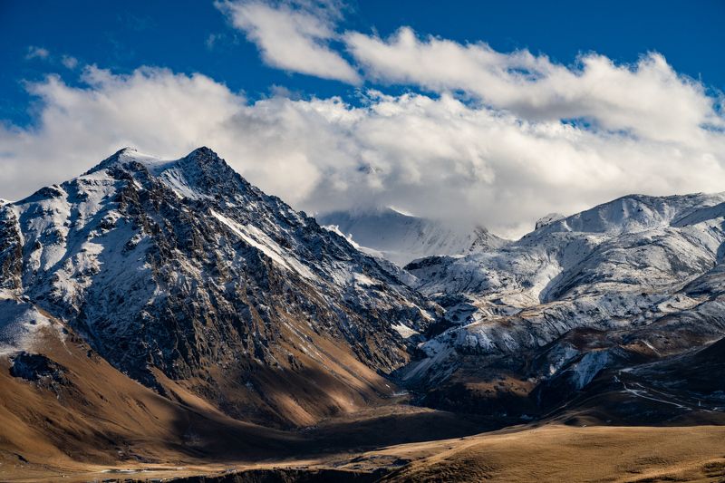 Горы, ледники, облака Силаphoto preview