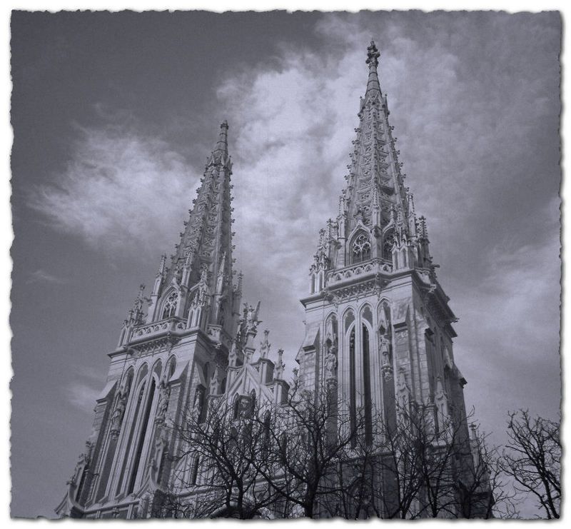 николаевский костёл, дом органной музыки. Готика, уходящая ввысьphoto preview