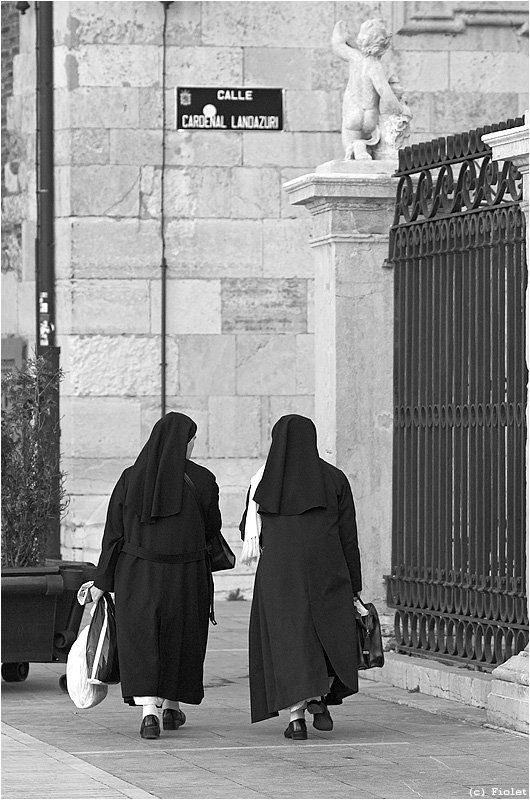 Испания, Леон, монахини, B&W B&Wphoto preview