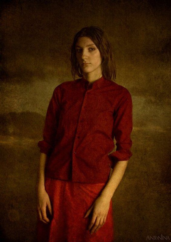 портрет художницы фото превью