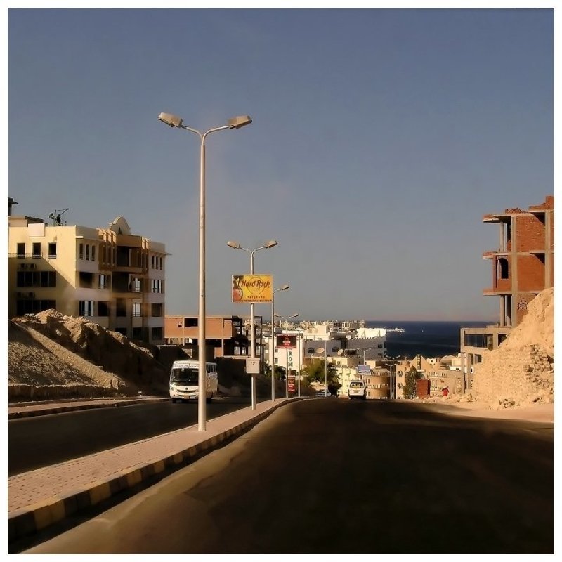 дорога, море, реклама Hard Rock Cafephoto preview