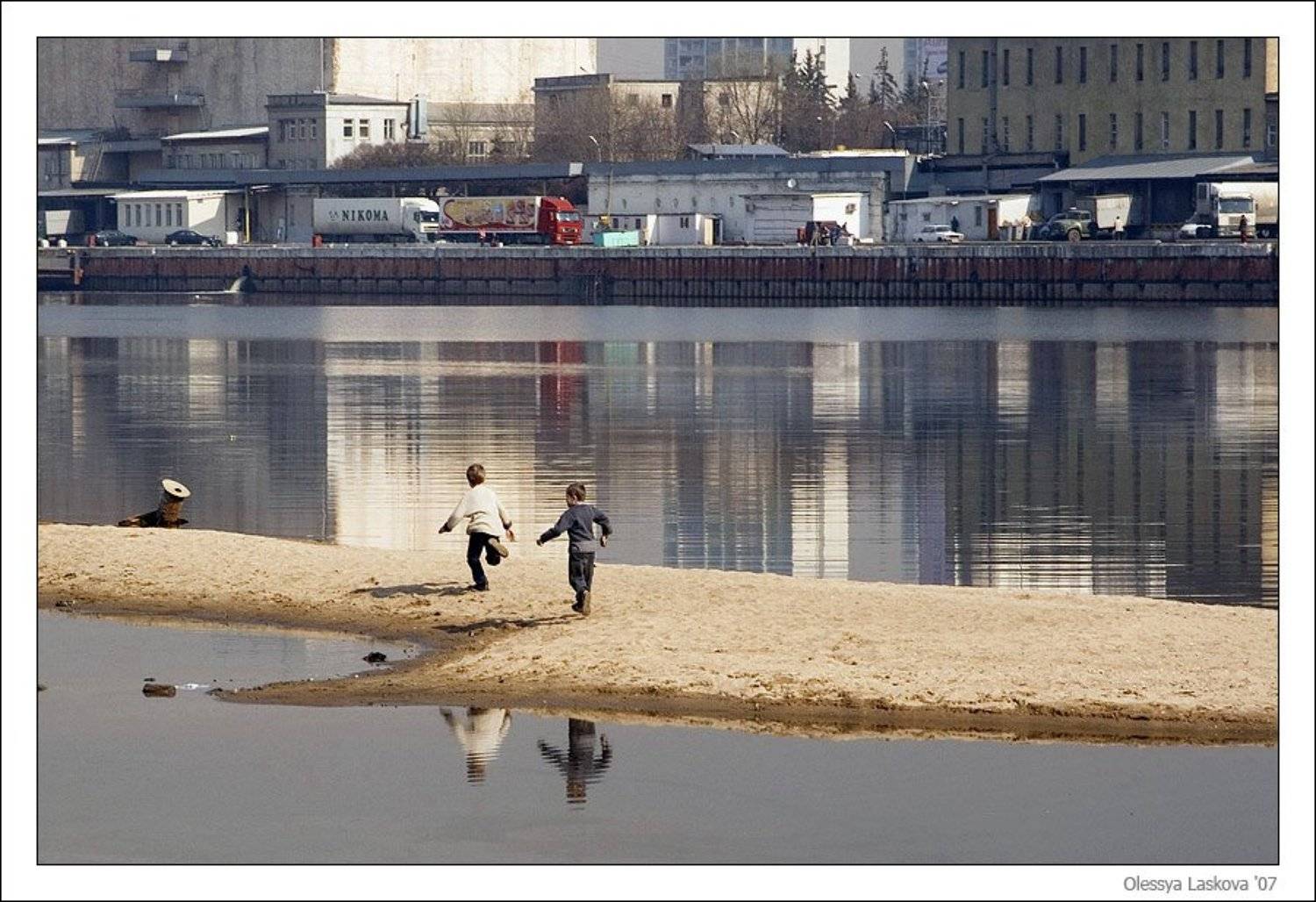 Мальчишки. Автор: Олеся Ласкова дети, весна, мальчишки, солнце, Олеся Ласкова