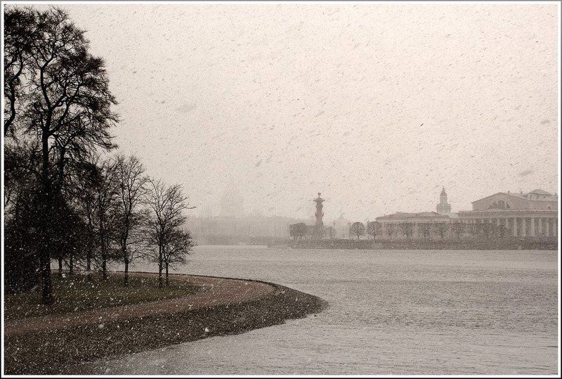 питер, петербург, стрелка, весна, снегопад зимние агонииphoto preview