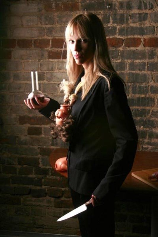 девушка, куклы, нож, голова, тело, страсть, символ, сосуд, жажда символизмphoto preview