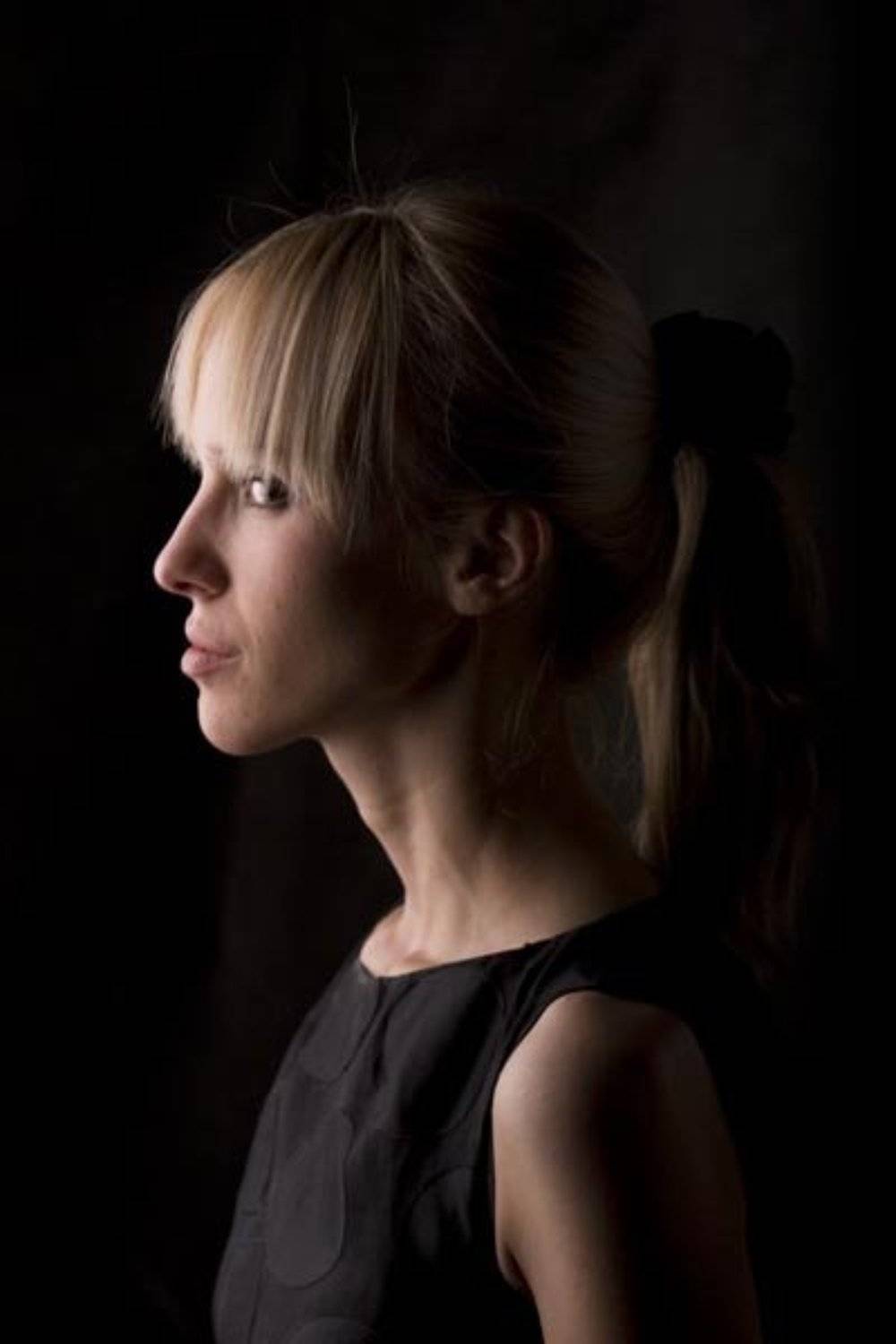 взгляд из .... Автор: Vincent взгляд, волосы, девушка, Vincent