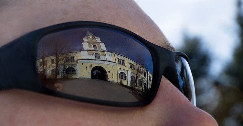 отражение,архитектура. Отражение старины.photo preview