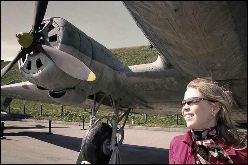 небо, самолет, девушка ***photo preview