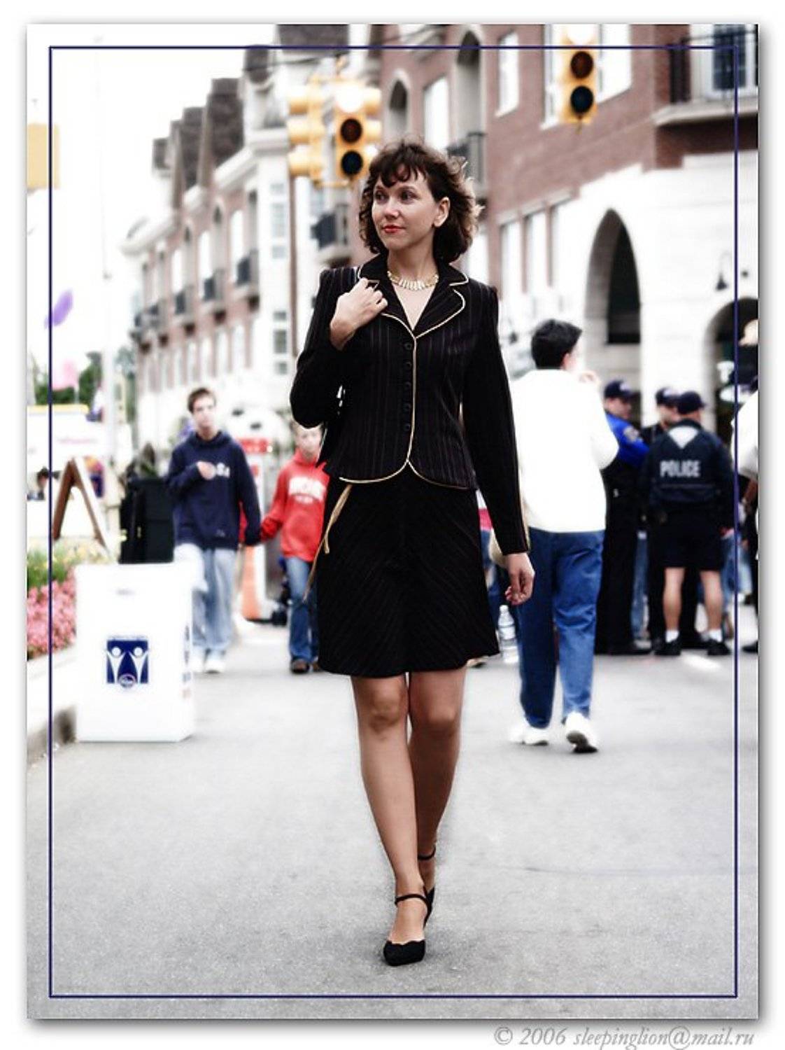 20.00. Автор: Pilgrim портрет, девушка, город, Pilgrim