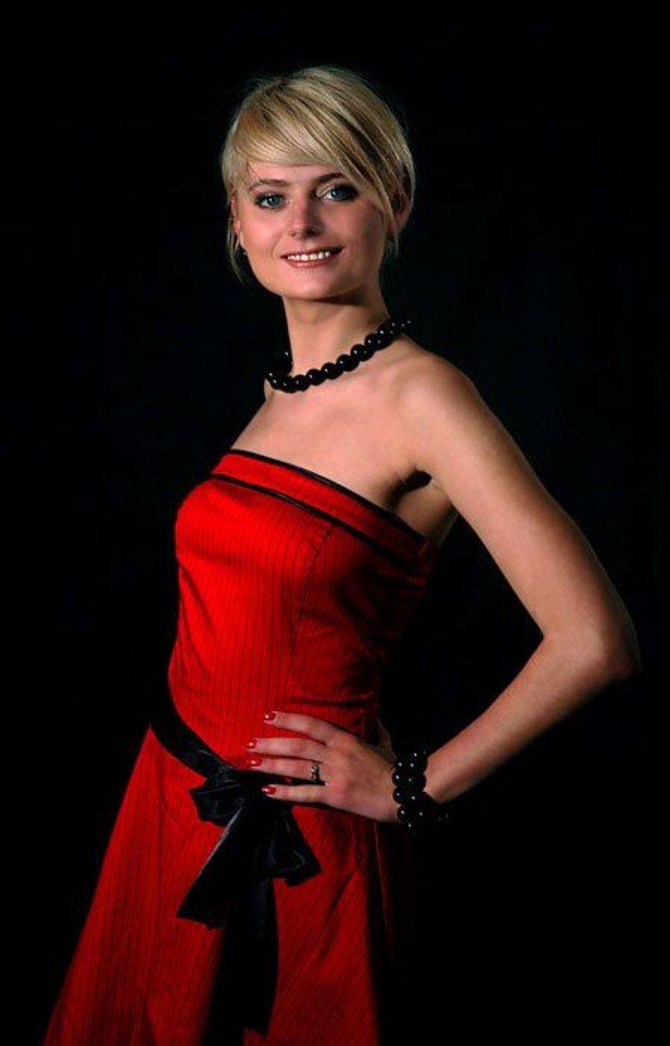 девушка бусы, Anna Fomicheva [nusha]