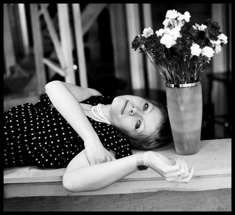 девушка, ч/б, пленка Тебеphoto preview