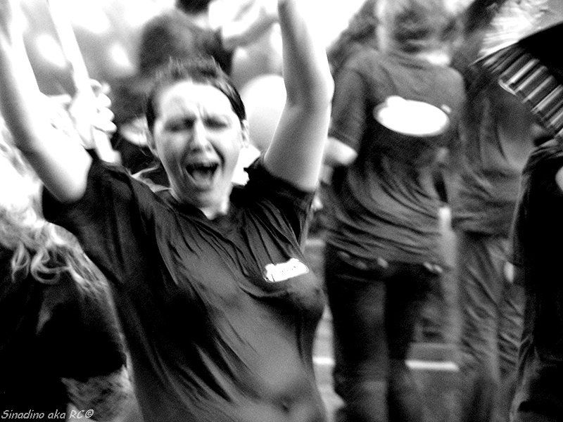 девушка, дождь,жанр Радость под дождем!photo preview