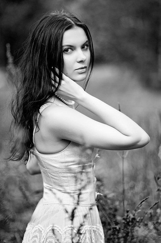 чб, портрет, девушки, настя, природа, поле Настяphoto preview